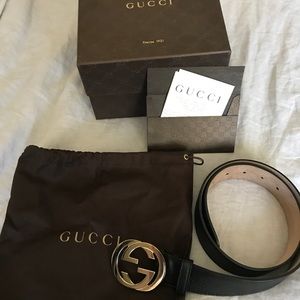 Gucci mono gram black belt unisex in size 32